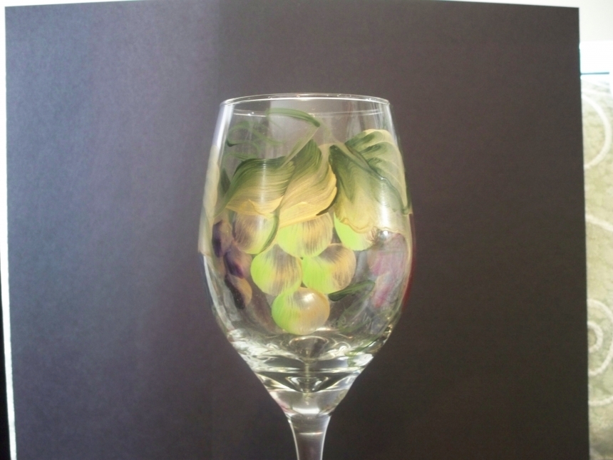 Hand Painted Grapes Wine Glass, Dishwasher Safe