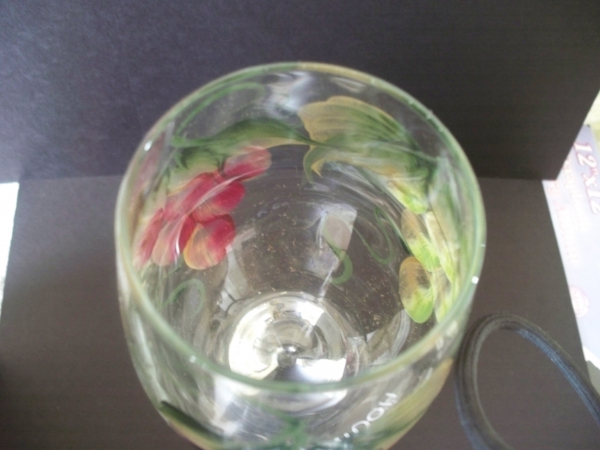 Hand Painted Grapes Wine Glass, Dishwasher Safe